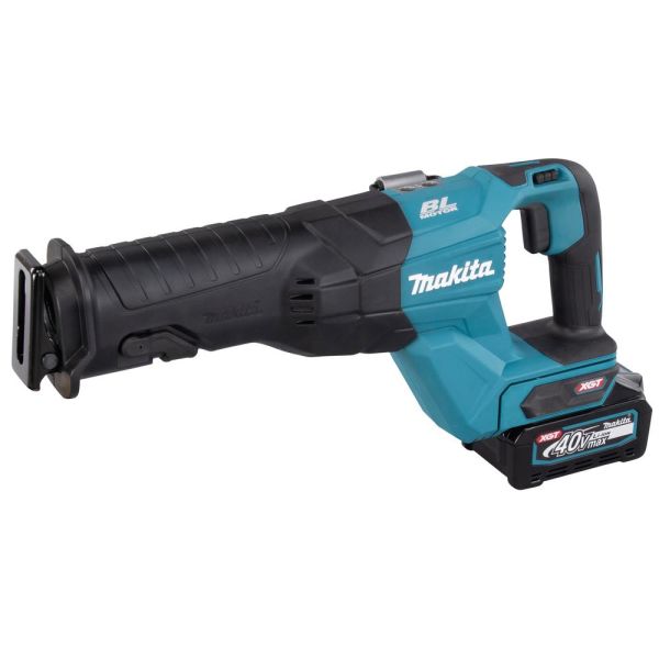 Makita JR001GM201 XGT Tigersag med 40 V 4,0 Ah-batterier, lader og koffert.