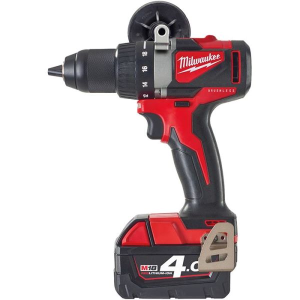 Milwaukee M18 BLDD2-402X Borskrutrekker med 4,0Ah-batterier og lader